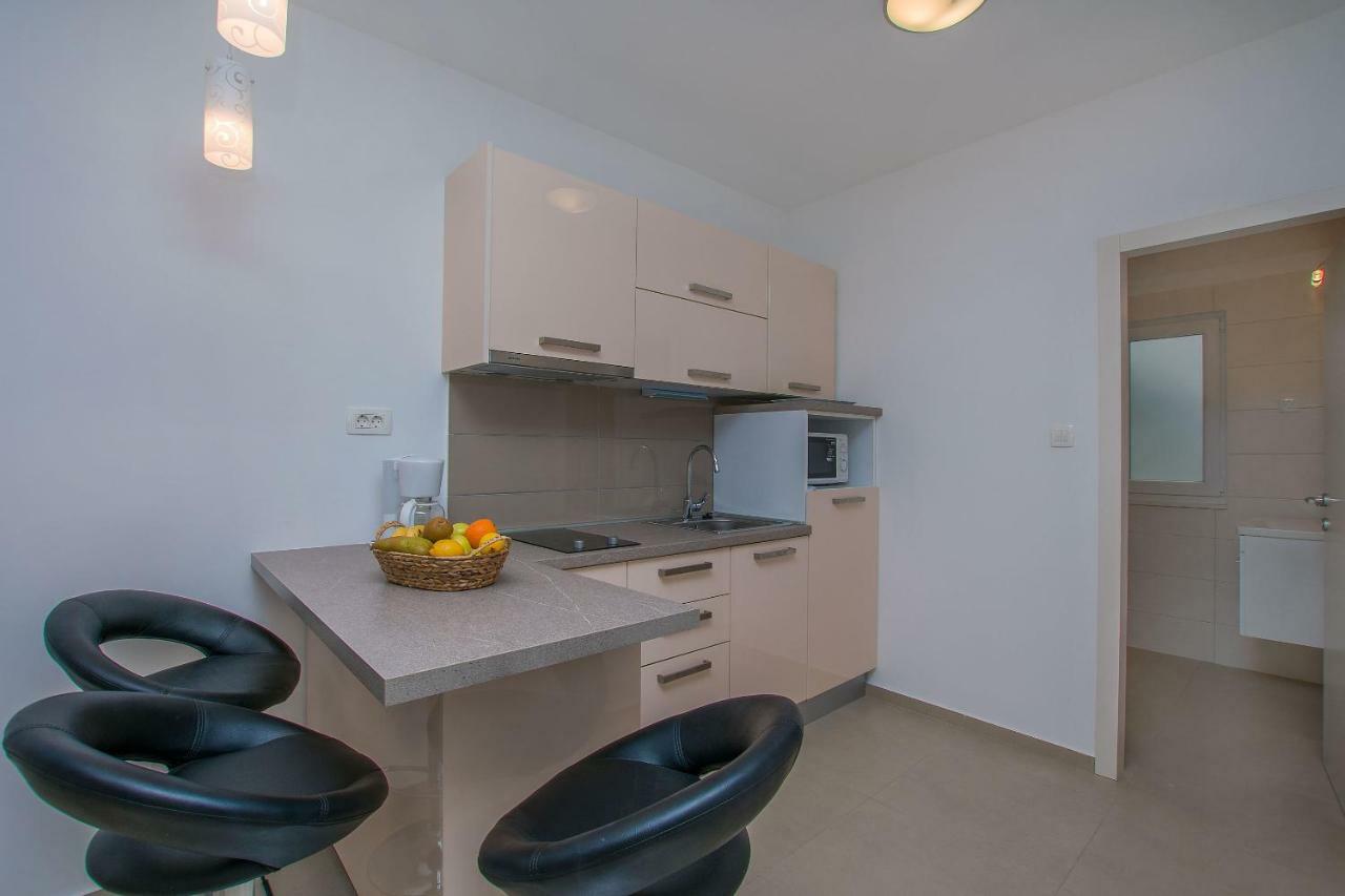 Apartments Villa Aquamarine Duće Екстериор снимка