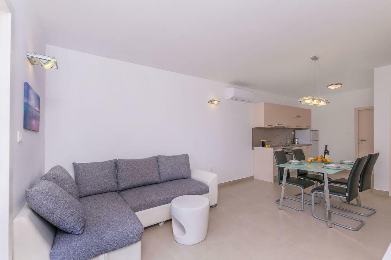 Apartments Villa Aquamarine Duće Екстериор снимка
