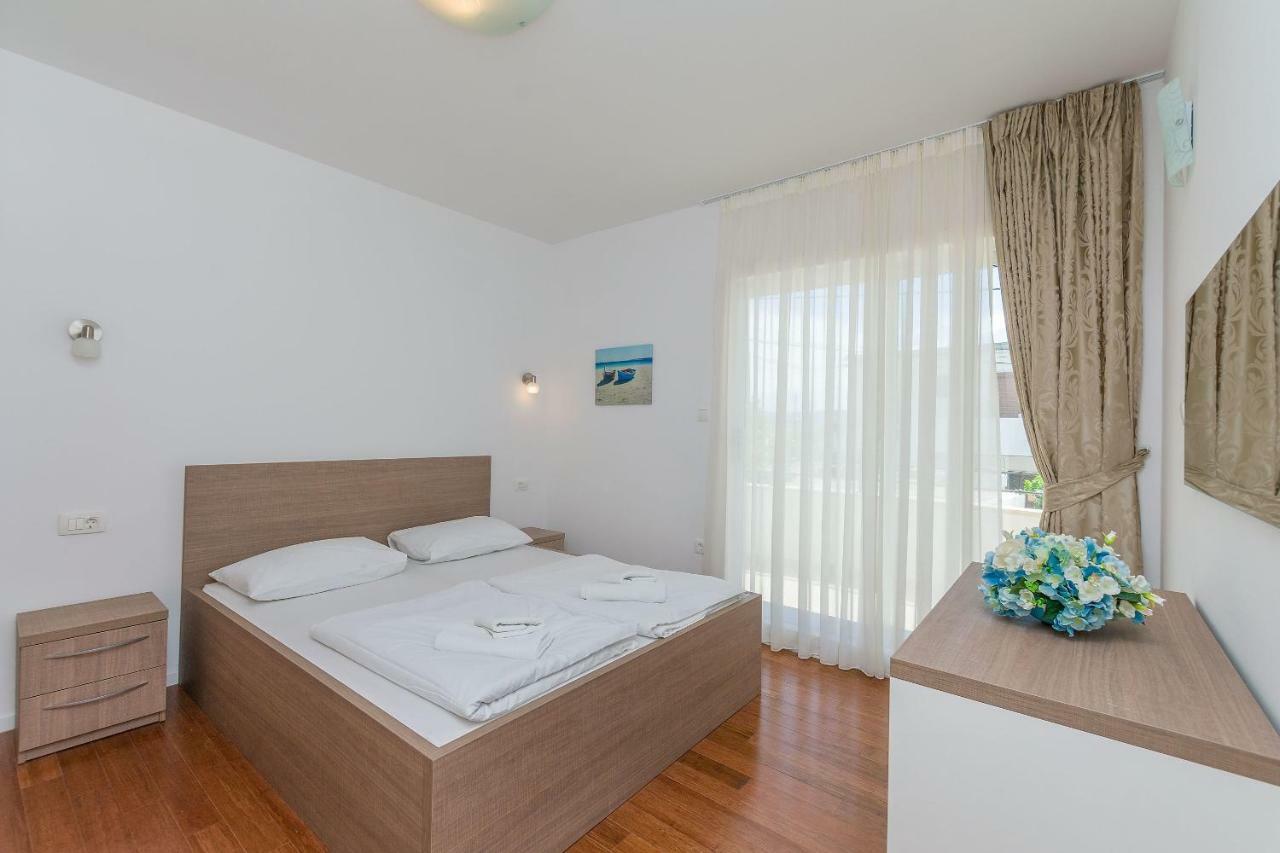 Apartments Villa Aquamarine Duće Екстериор снимка
