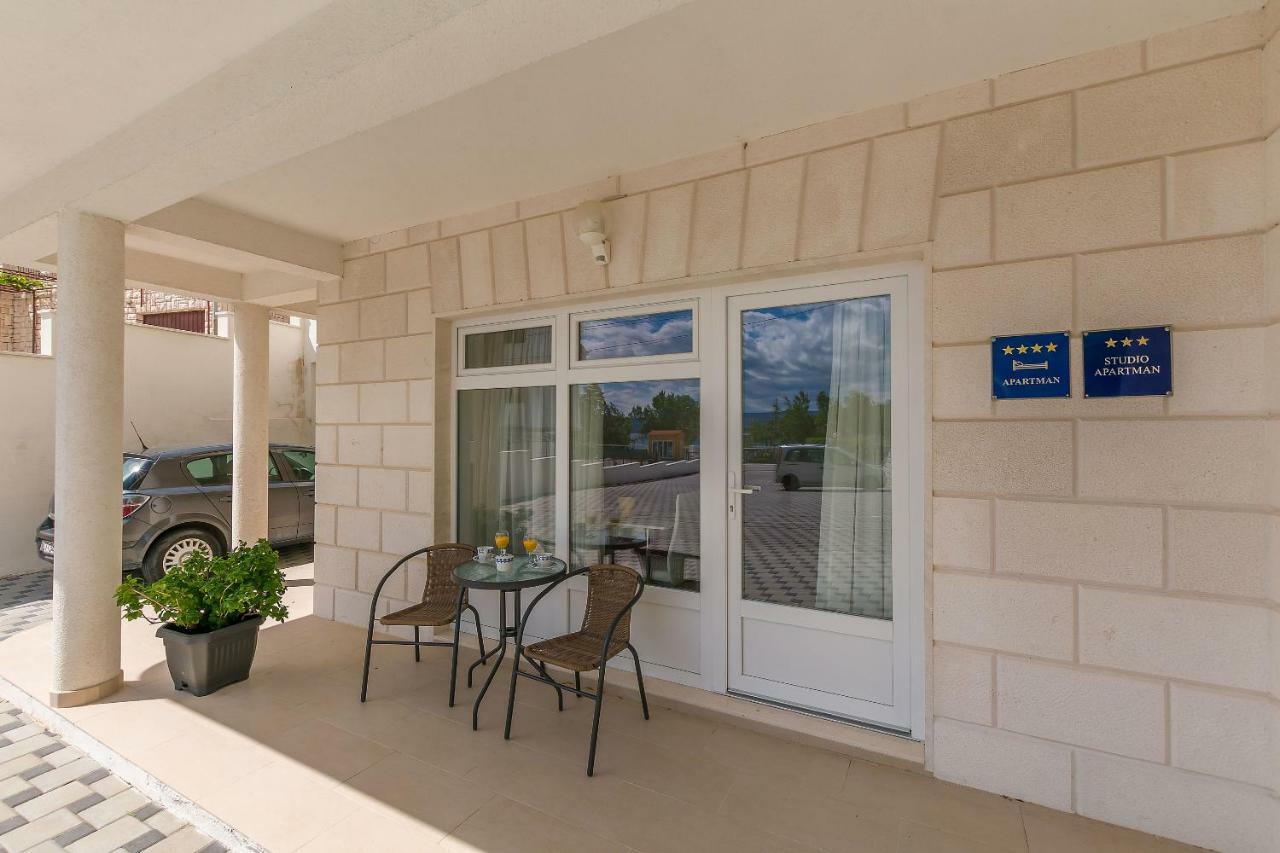 Apartments Villa Aquamarine Duće Екстериор снимка