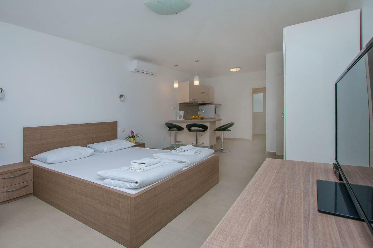 Apartments Villa Aquamarine Duće Екстериор снимка