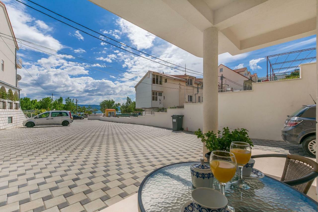 Apartments Villa Aquamarine Duće Екстериор снимка