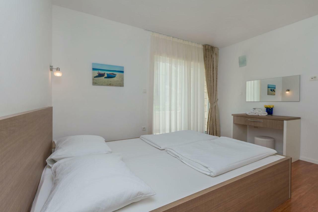Apartments Villa Aquamarine Duće Екстериор снимка