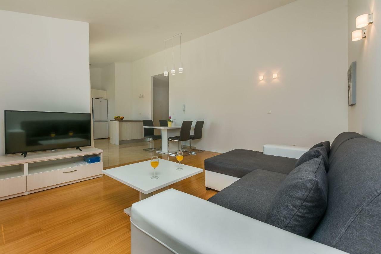 Apartments Villa Aquamarine Duće Екстериор снимка